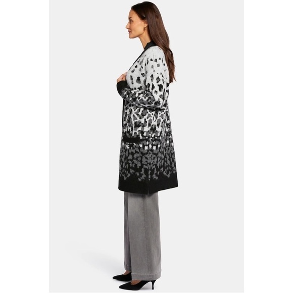 NWT NYDJ Jacquard Long Open Front Cardigan Heather Gray Black Animal Print - Picture 3 of 14
